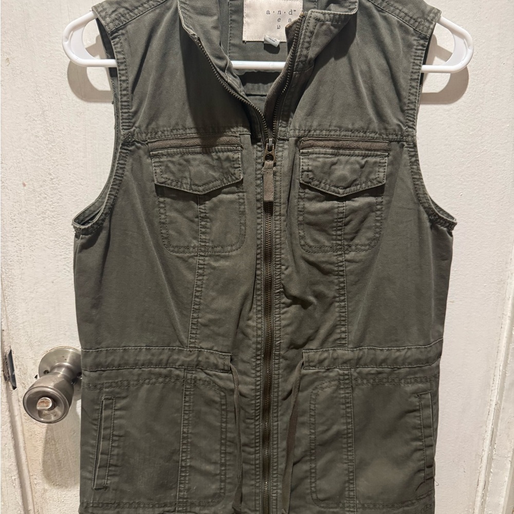 Olive Green Sleeveless Utility Vest